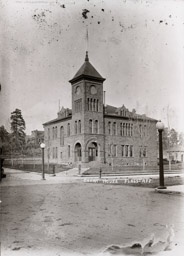 Historic_courthouse-2