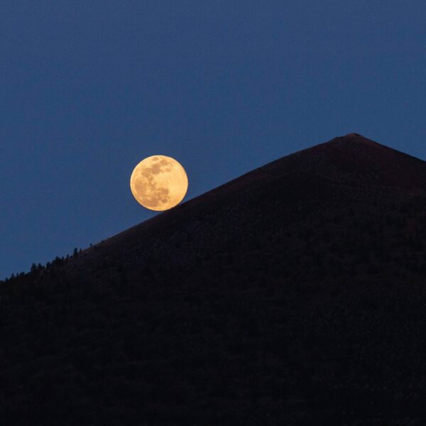 sunset-crater-full-moon