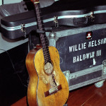 willies-guitar